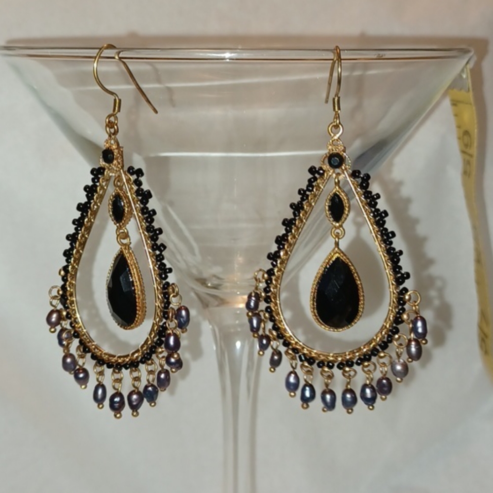 Freshwater pearl dangles. - Picture 3 of 9
